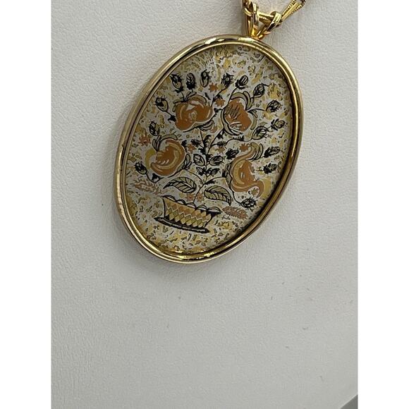 Reed & Barton Damascene Orange flowers Oval Pendant Gold Tone Necklace - Picture 7 of 13